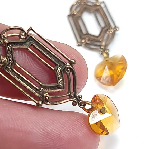 Vintage Geometric Heart Earrings, Amber Crystal Dangle, Gold-Plated Jewelry - Picture 9 of 10